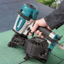 Makita AN454 Takpappspistol