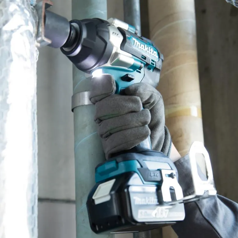 Makita DTW700RTJ Mutterdragare 18V
