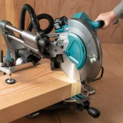 Makita LS004GZ01 Kap- och gersåg 40V, 260mm,