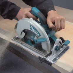 Makita 5008MGJ Cirkelsåg 210 mm