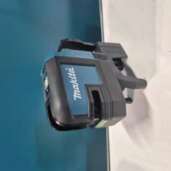 Makita SK106GDZ Kryss- och punktlaser 12V(demomaskin) +laddpaket-på-köpet