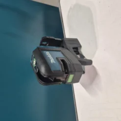 Makita SK106GDZ Kryss- och punktlaser 12V(demomaskin) +laddpaket-på-köpet
